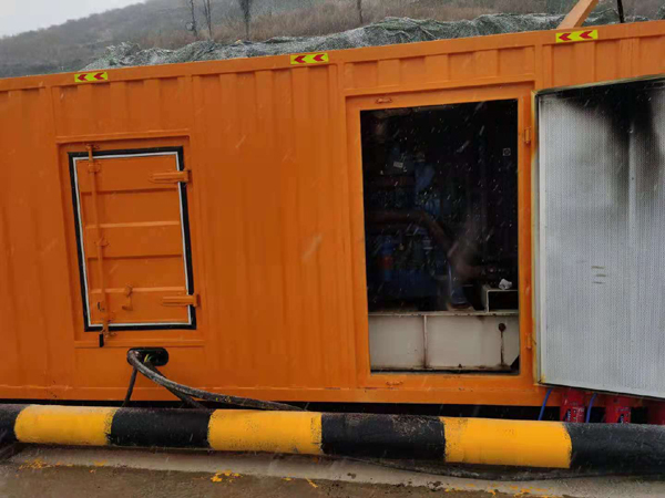 信阳发电机出租 柴油发电机组电压低报警怎么办？