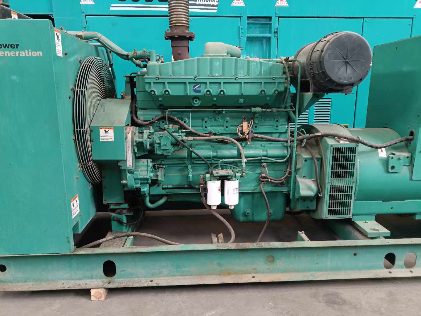 信阳过载会对 600kW 柴油发电机组造成哪些损害？