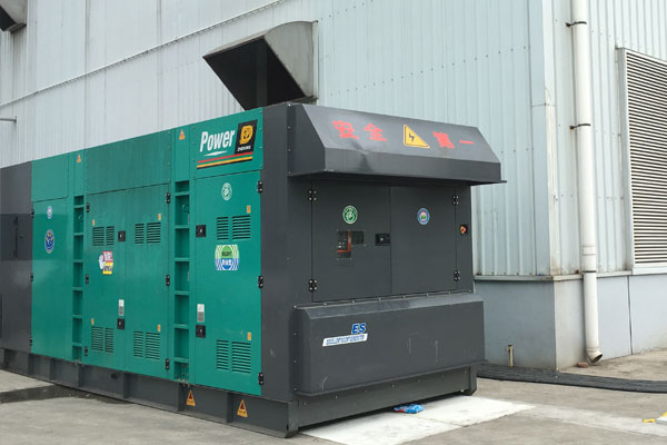 信阳燃油滤清器的更换流程是怎样的？