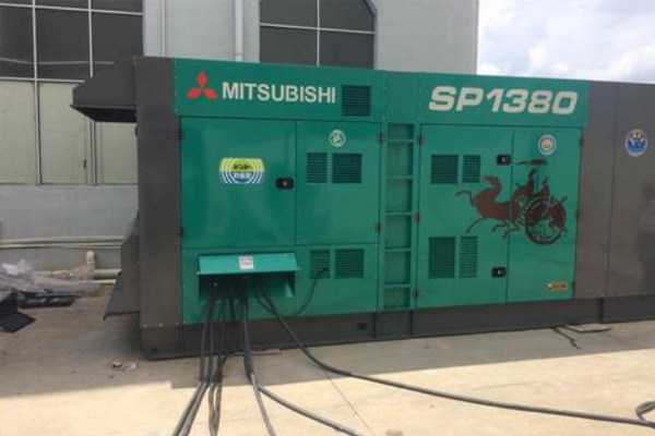 信阳为什么有些柴油发电机组的输出电压可以调节？